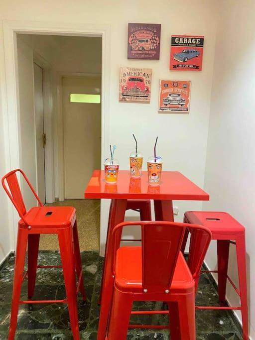 Downtown Athens-Plaka Skoufou Apt/Vaccinatedhost المظهر الخارجي الصورة